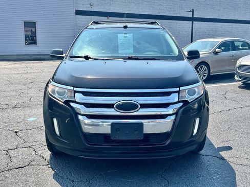 Used 2013 Ford Edge Limited w/ Driver Entry Pkg FWD image 3