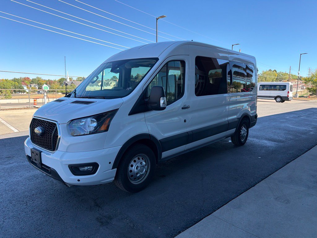 Used 2024 Ford Transit 350 XLT AWD/4WD image 3