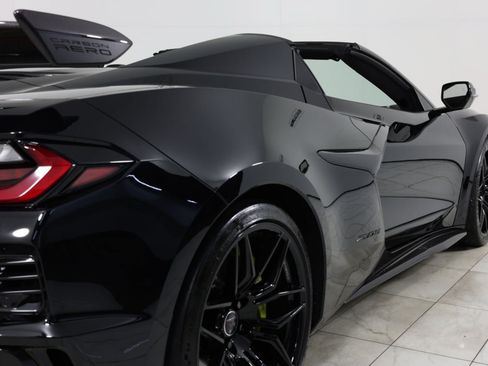 Used 2023 Chevrolet Corvette Z06 w/ Z07 Performance Package RWD image 45