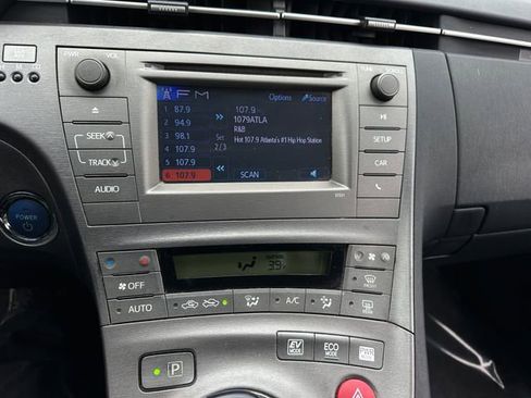 Used 2012 Toyota Prius Two image 21