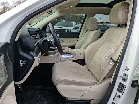 Used 2022 Mercedes-Benz GLS 450 4MATIC image 16