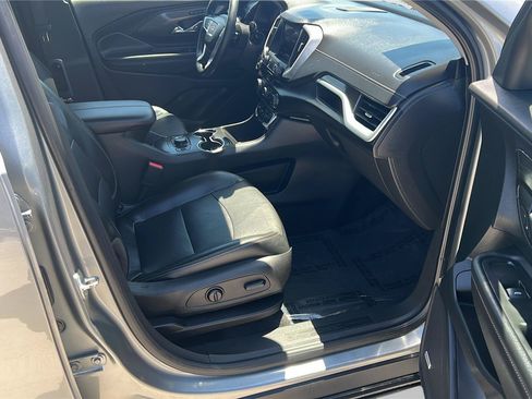 Used 2023 GMC Terrain SLT w/ Infotainment Package II AWD/4WD image 13