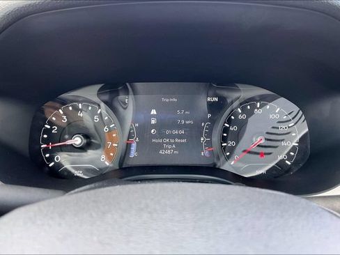 Used 2025 Jeep Compass Limited AWD/4WD image 22