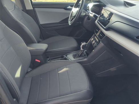 Used 2024 Volkswagen Taos SE image 24