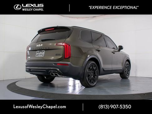 Used 2022 Kia Telluride EX w/ EX Premium Package AWD/4WD image 6