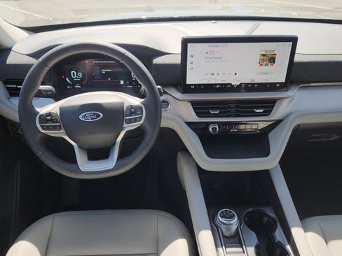 New 2026 Ford Explorer Active AWD/4WD image 24