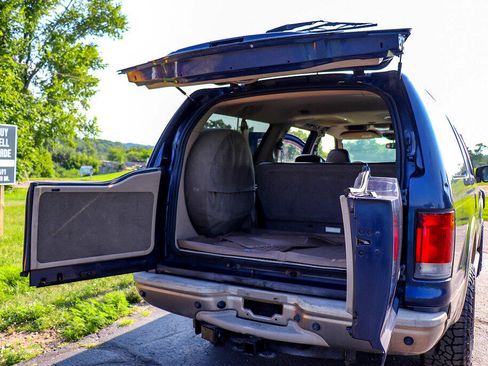 Used 2003 Ford Excursion Eddie Bauer image 45