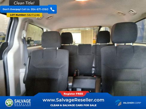 Used 2019 Dodge Grand Caravan SE FWD image 13