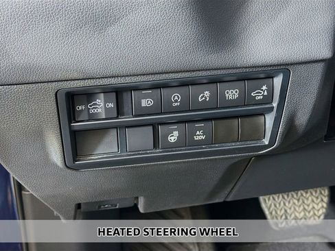 Used 2023 Toyota Tundra Limited image 8