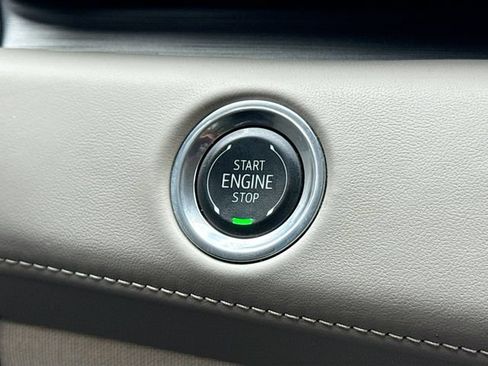 Used 2024 Cadillac Escalade Sport Platinum w/ LPO, ONYX Package AWD/4WD image 34