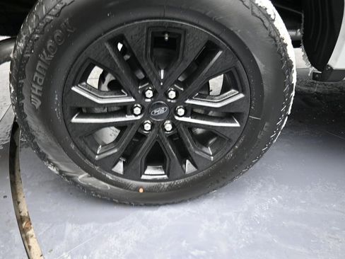 New 2026 Ford F150 Lariat w/ Equipment Group 502A High image 29