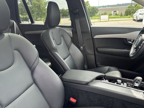 Used 2023 Volvo XC90 B5 Core w/ Protection Package Premier AWD/4WD image 33
