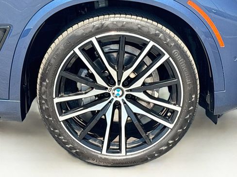 Used 2023 BMW X5 xDrive40i w/ M Sport Package AWD/4WD image 32