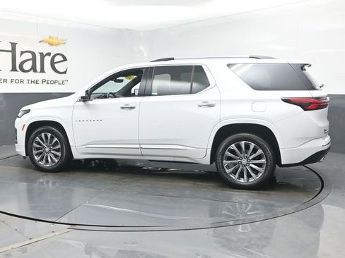 Used 2023 Chevrolet Traverse Premier w/ LPO, Floor Liner Package AWD/4WD image 53