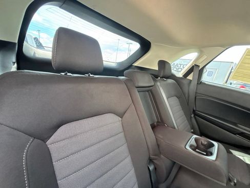Used 2024 Ford Edge SE AWD/4WD image 27