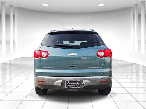 Used 2009 Chevrolet Traverse LT FWD image 4