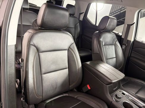 Used 2018 Chevrolet Traverse LT FWD image 27