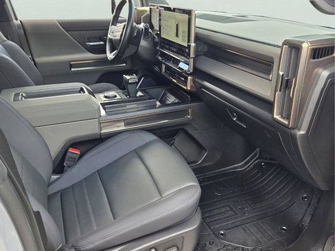 Certified 2025 GMC Hummer EV 3X AWD/4WD image 19