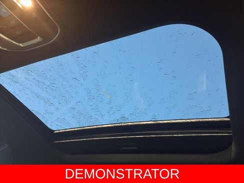 New 2025 Jeep Grand Cherokee Altitude image 22