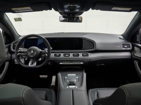 New 2026 Mercedes-Benz GLE 53 AMG 4MATIC Coupe image 9