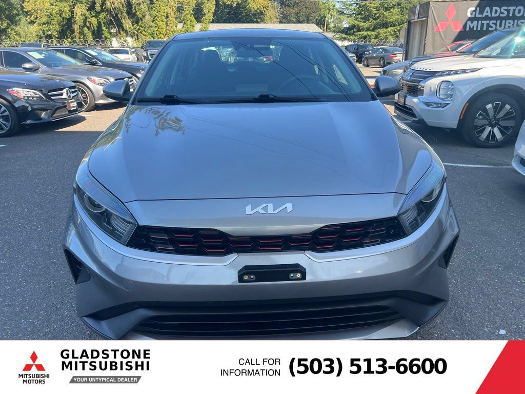 Used 2022 Kia Forte LXS FWD image 4