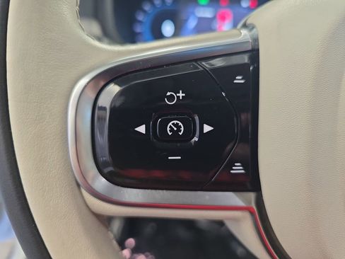 Used 2023 Volvo S90 B6 Ultimate w/ Protection Package Premier image 18