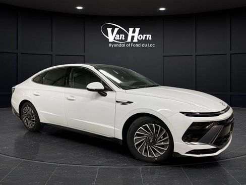 New 2026 Hyundai Sonata SEL image 1