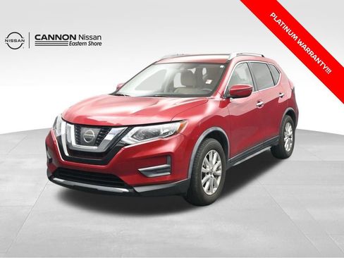 Used 2017 Nissan Rogue SV image 1