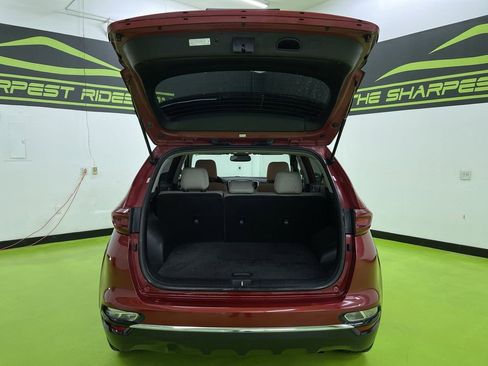 Used 2021 Kia Sportage LX image 9