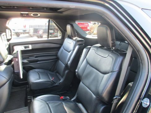 Used 2020 Ford Explorer ST w/ ST Street Pack image 21