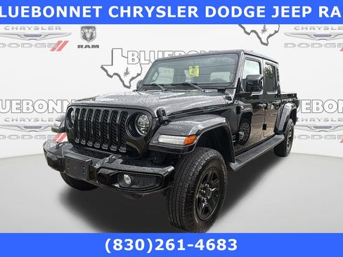 Certified 2023 Jeep Gladiator Overland AWD/4WD image 1