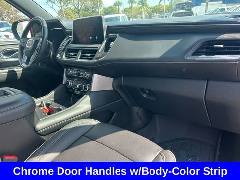 Used 2023 GMC Yukon XL SLT image 28