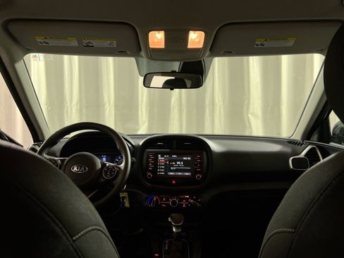 Used 2021 Kia Soul S image 15