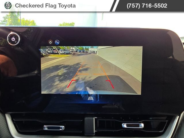 Used 2025 Chevrolet Equinox LT w/ Convenience Package II FWD image 21