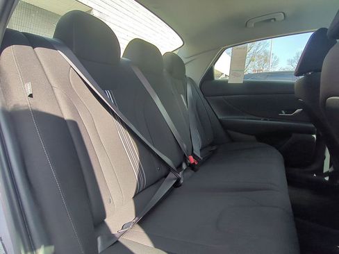 Used 2024 Hyundai Elantra SEL image 30