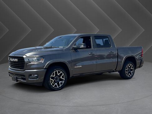 Used 2025 RAM 1500 Laramie w/ Sport Appearance Package AWD/4WD image 34