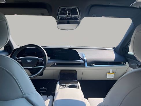 New 2026 Cadillac Vistiq Luxury image 33