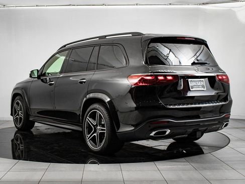 Certified 2025 Mercedes-Benz GLS 450 4MATIC image 11