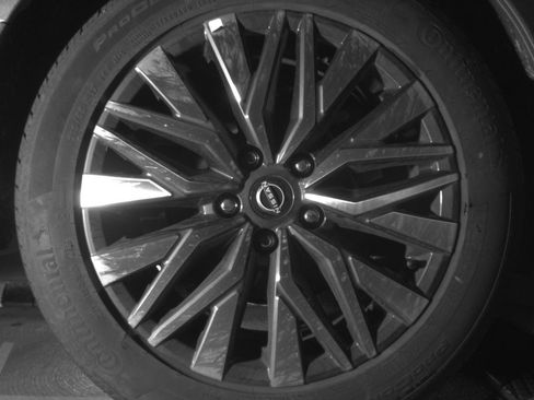 Used 2025 Nissan Altima 2.5 SV image 15