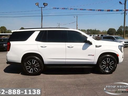 Used 2024 GMC Yukon AT4 AWD/4WD image 4