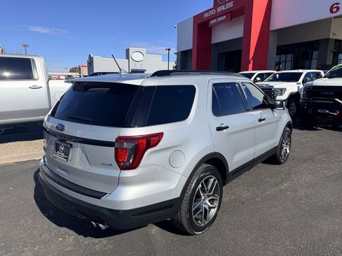 Used 2018 Ford Explorer Sport image 39