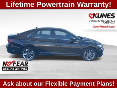 Used 2023 Volkswagen Jetta SE w/ Panoramic Sunroof Package