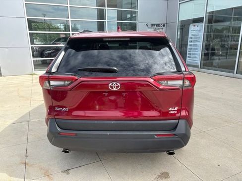 Used 2025 Toyota RAV4 XLE AWD/4WD image 6