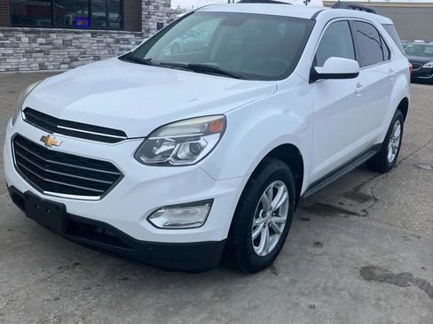 Used 2017 Chevrolet Equinox LT w/ Convenience Package image 8
