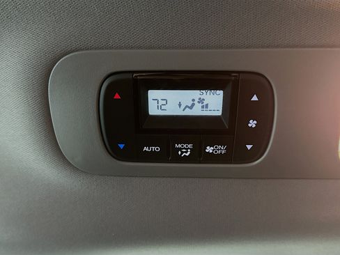 Used 2024 Honda Odyssey Touring image 25