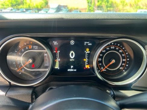 Used 2022 Jeep Gladiator Sport AWD/4WD image 21
