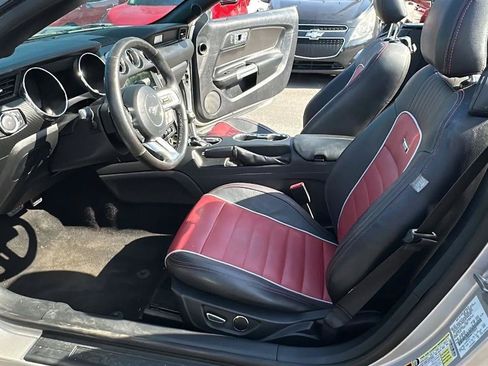 Used 2015 Ford Mustang Convertible w/ Equipment Group 051A RWD image 22