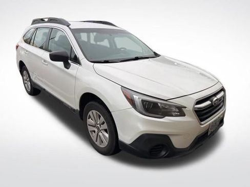 Used 2018 Subaru Outback 2.5i image 3