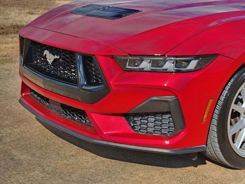 Used 2024 Ford Mustang GT Premium image 10