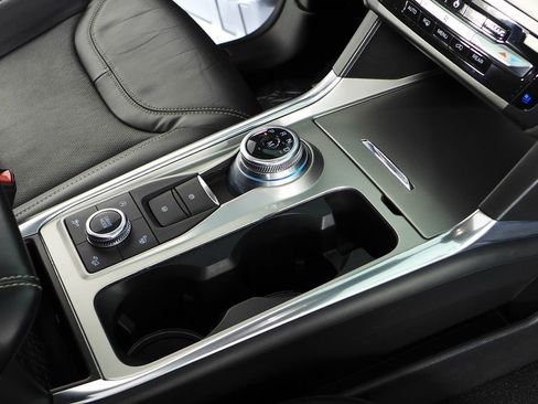 Used 2020 Ford Explorer ST w/ Premium Technology Package image 15